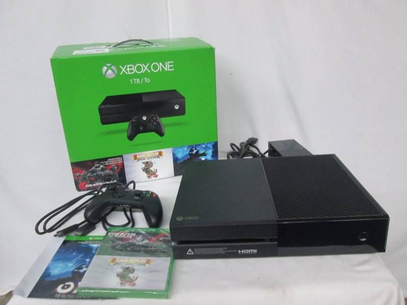 XBOX One 1TB Console w Gears of War