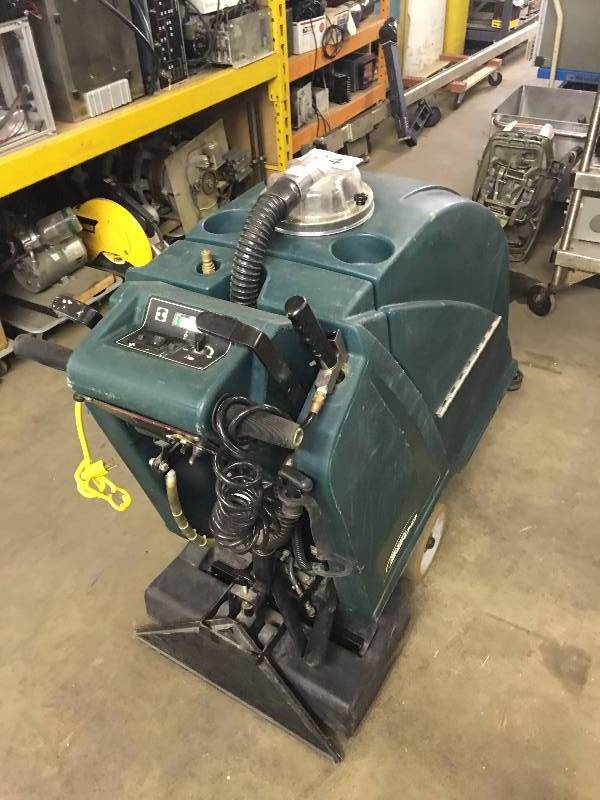 Nobles floor scrubber