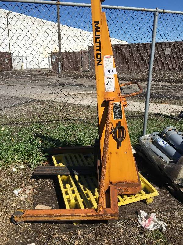 Multiton manual roll forklift