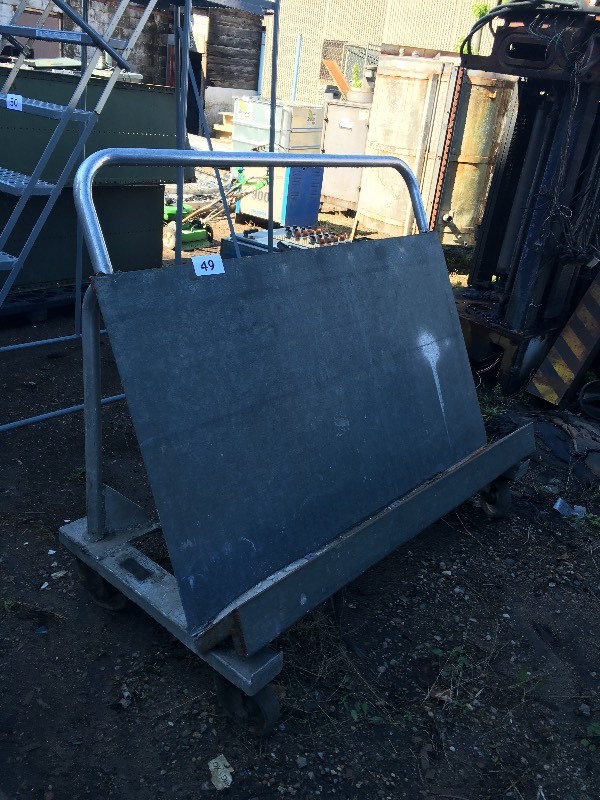 Rolling sheet cart