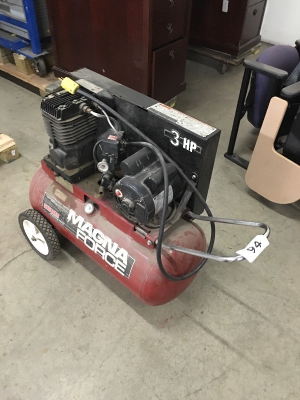 Small air compressor