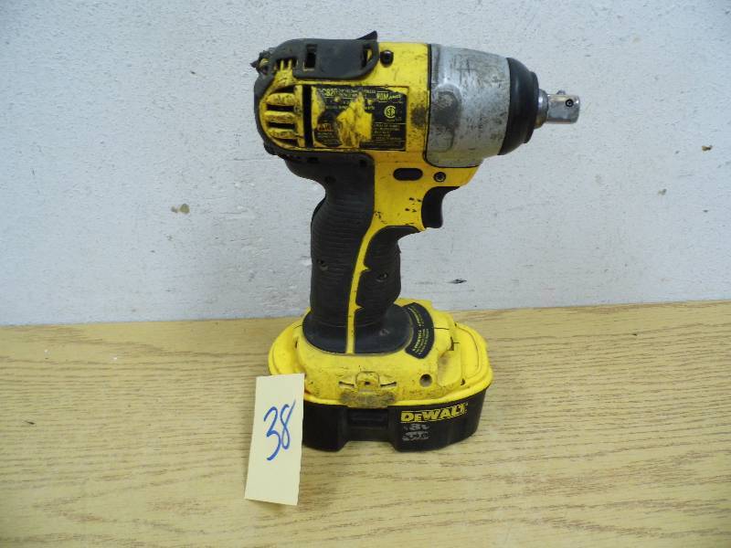 DeWalt 18V Impact Wrench