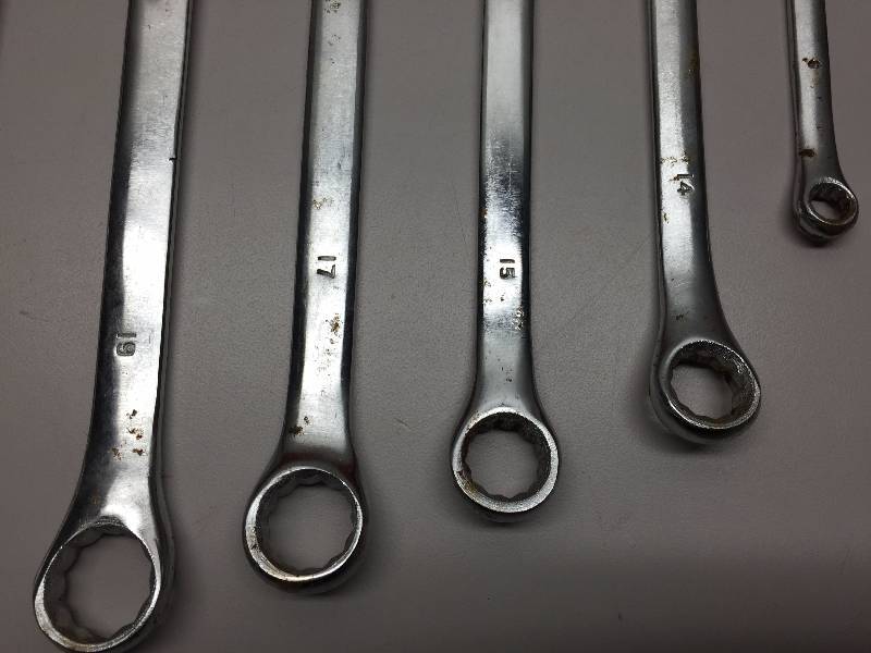 lot 1 image: 9 METRIC WRENCHES, 1 CHANNEL LOCK PLIERS 1 NEEDLE NOSE SIDE CUTTER