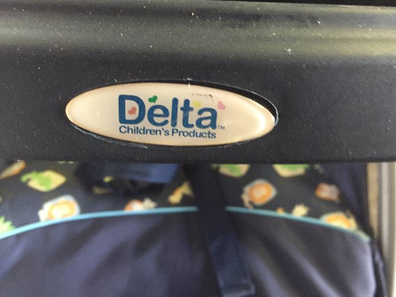 lot 45 image: DELTA STROLLER