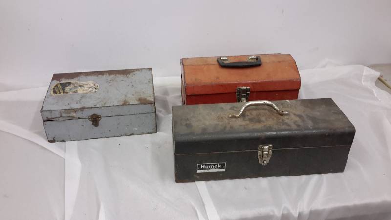 lot 15 image: Toolboxes