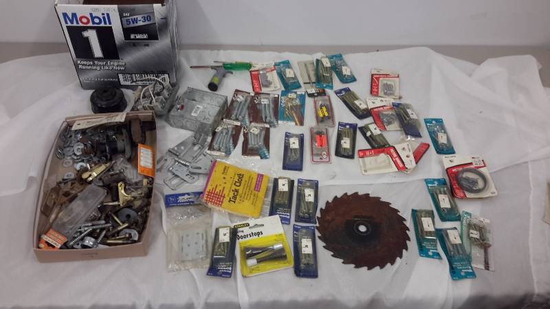 lot 36 image: Hardware