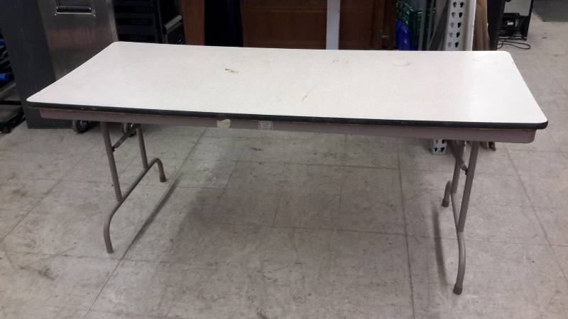 lot 41 image: Table