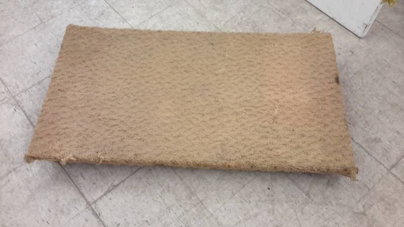 lot 51 image: Carpeted floor cart