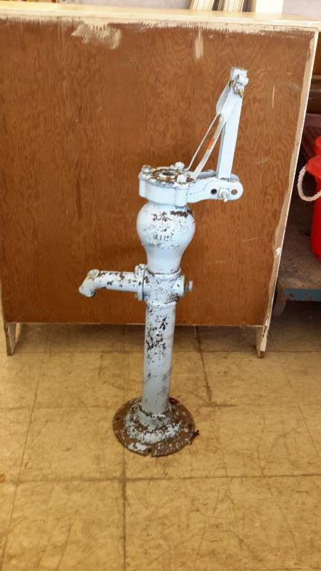 lot 61 image: Cast iron pump