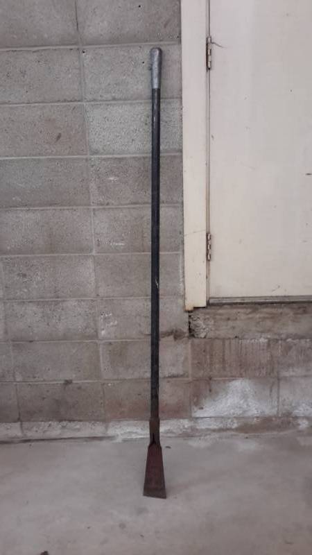 lot 68 image: Chisel
