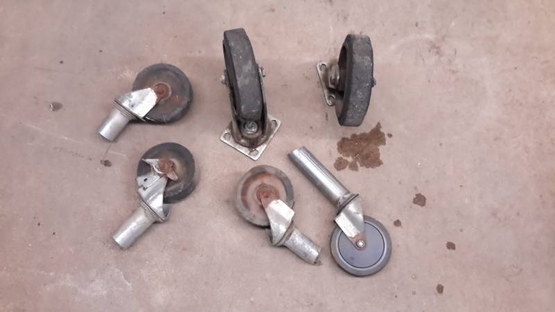 lot 96 image: Casters