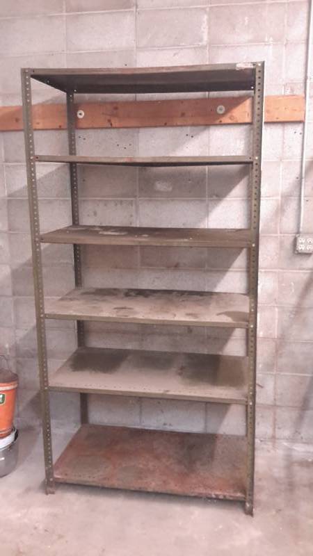 lot 78 image: Metal shelving