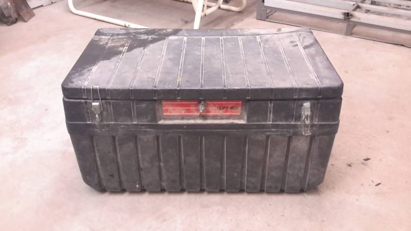 lot 80 image: Tuff-Bin