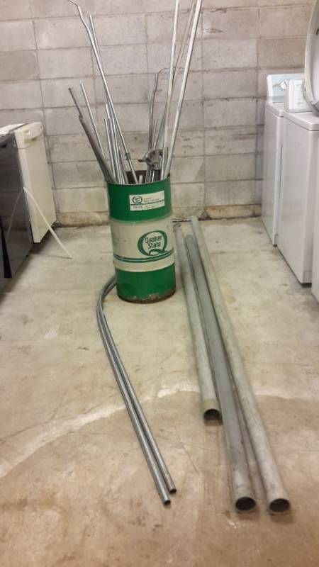 lot 84 image: Conduit and bender