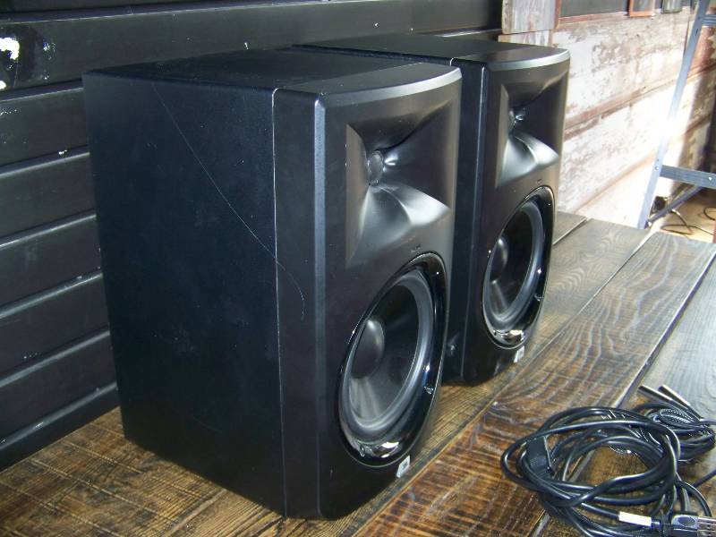 (Pair) JBL, 3 Series, Professional, Bi-Amplified Studio Monitors  Speakers