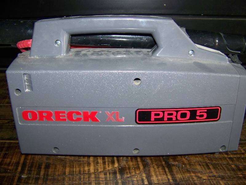 Oreck XL, Pro 5, Handheld Vacuum / Vac and (4) Bags 167 Guitar