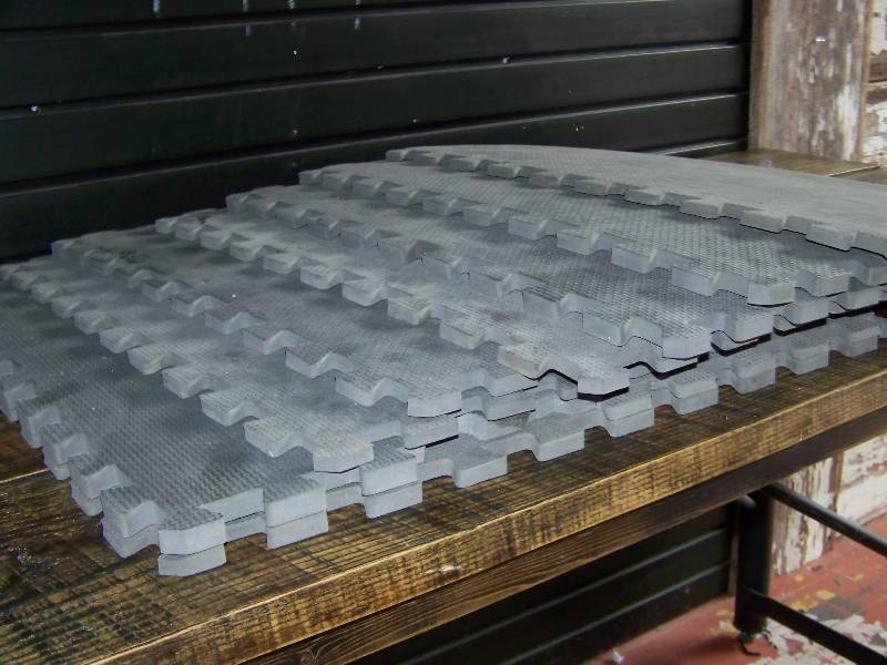 (8) Interlocking, Padded, Floor Tiles