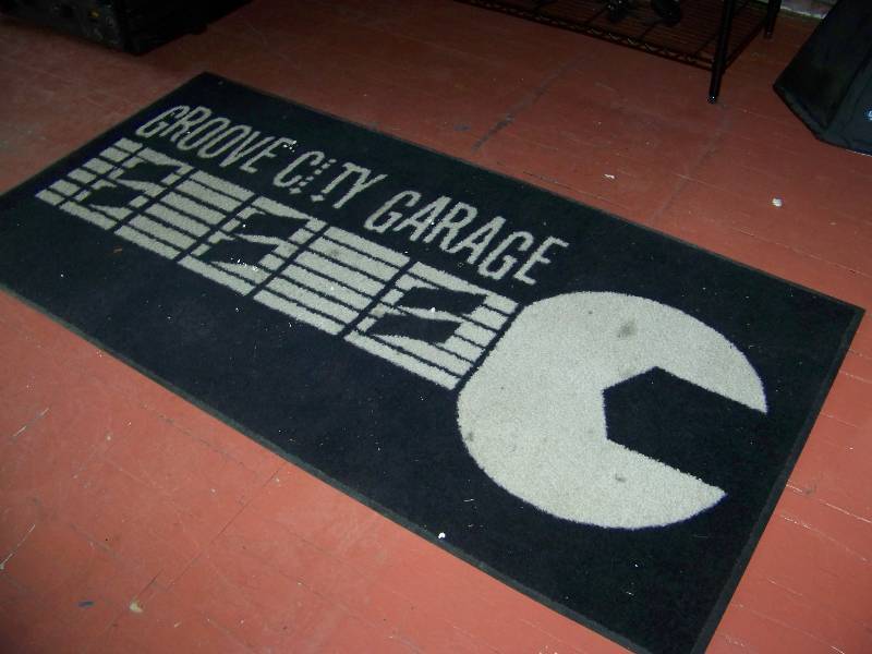 Groove City Garage Rug