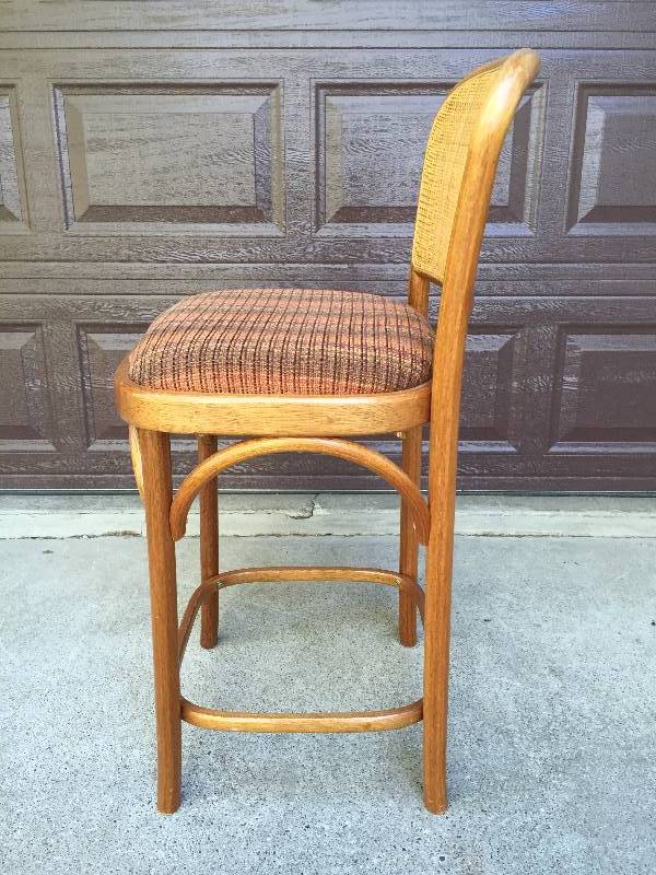 lot 39 image: WOW Mid Century Modern Thonet Caned Back Bentwood Breakfast Bar Stool Chair #1 17x16.5x39 MATCHES LOT #40 Excellent Condition Chair Seat Has Been Recovered