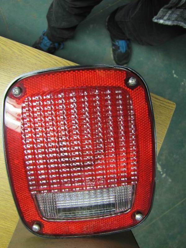 New Tail Light for Semi Trailer or Dump Truck Tractor Trailer