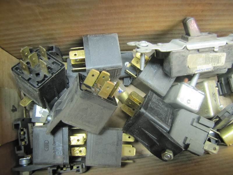 Co-Ax, Switches & Bulbs