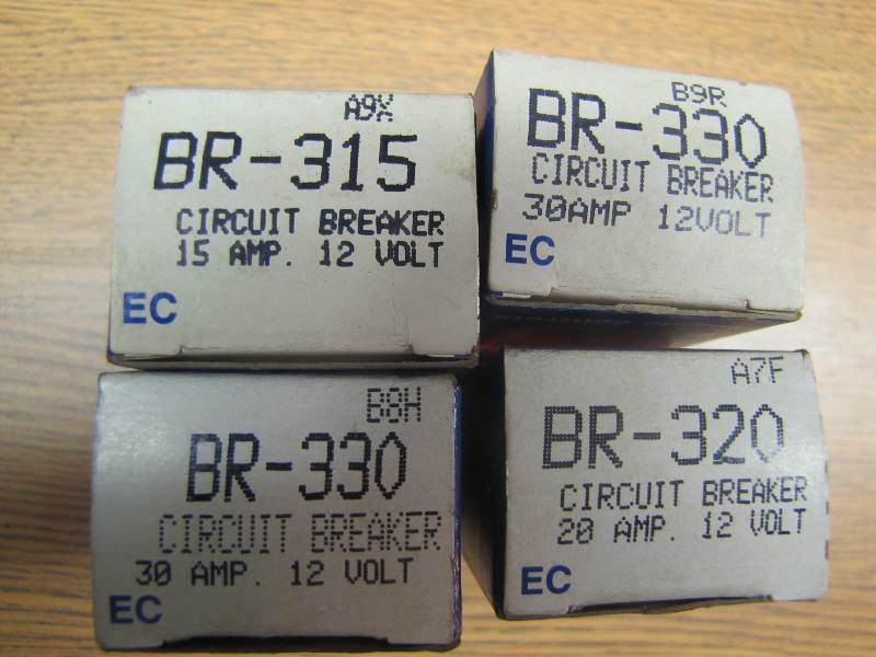 Lot of 4 Circuit Breakers