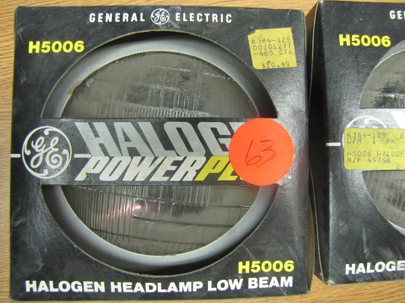 2 Low Beam Headlights