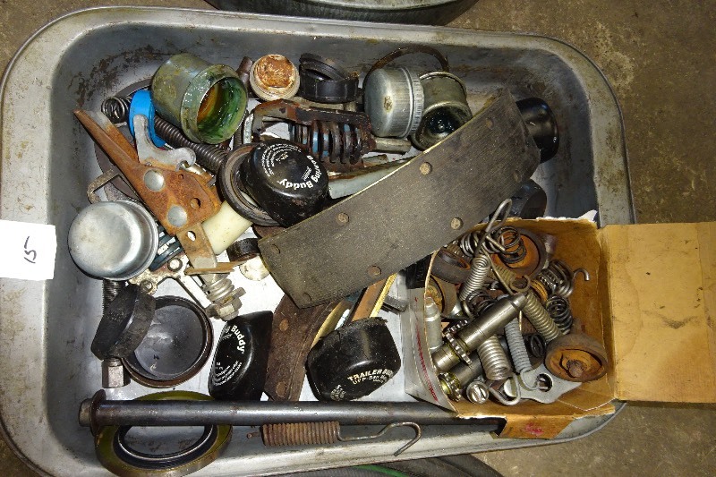lot 15 image: Misc. bearings, springs, handles