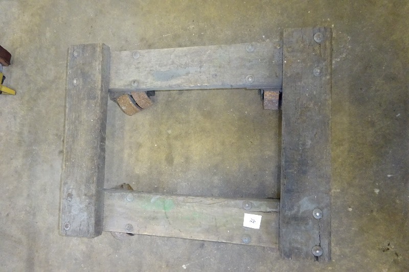 lot 28 image: Wooden Rolling cart