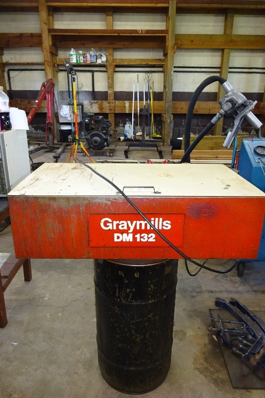 lot 35 image: Graymills DM 132