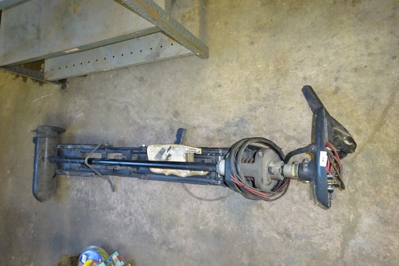 lot 42 image: Minnkota Trolling motor