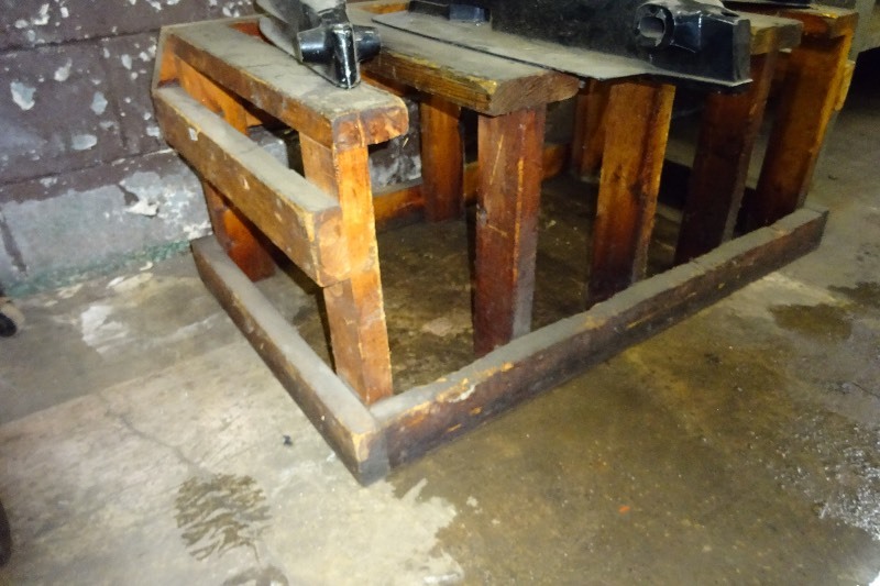 lot 54 image: Lower end rack