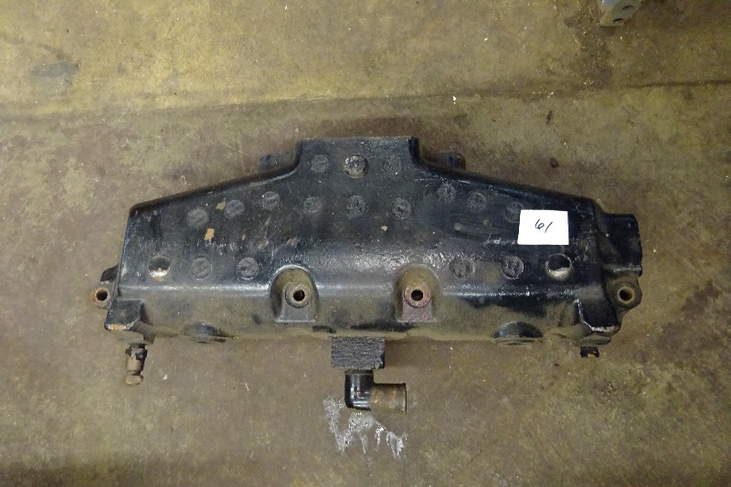 lot 61 image: Mercruiser V8 exhaust manifold