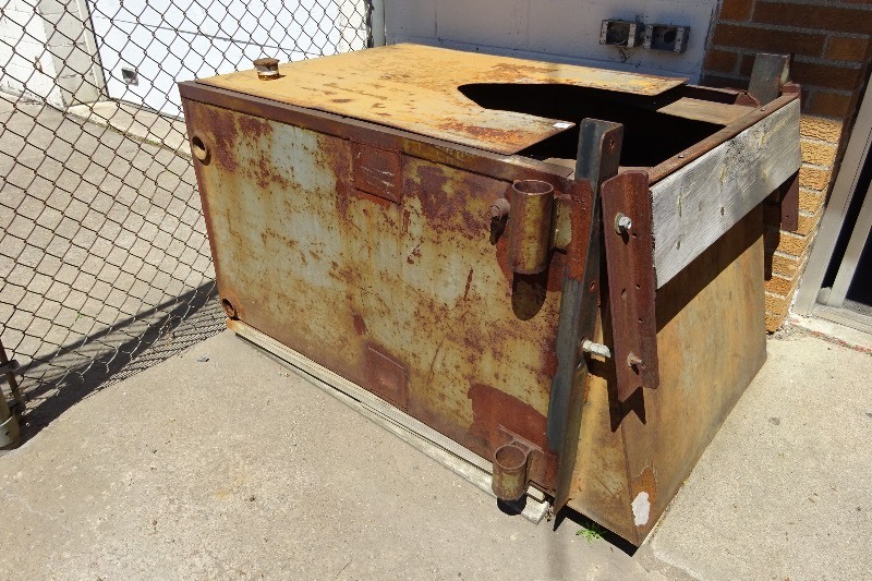 lot 74 image: Marine Engine test for outboard motors
