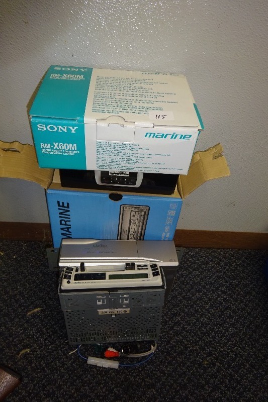 lot 115 image: Marine radio cassettes
