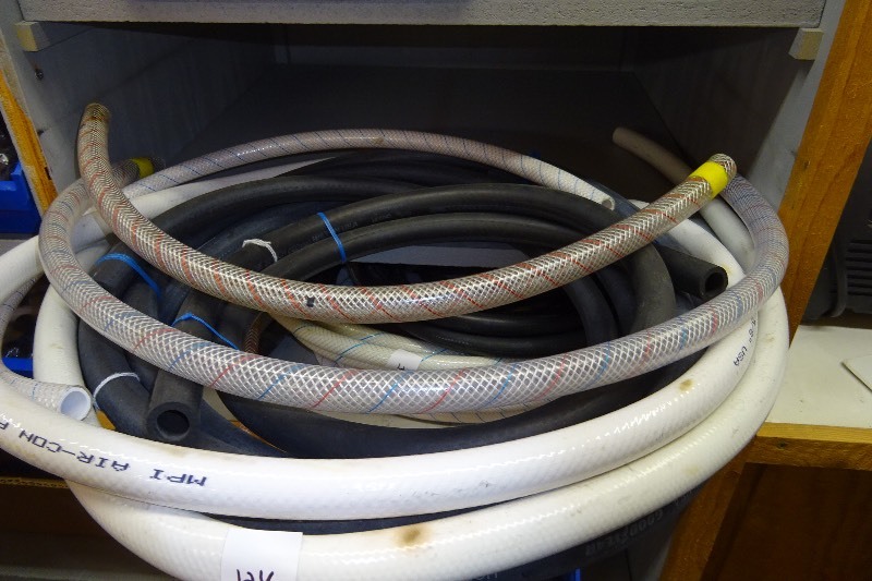 lot 124 image: Misc. hoses