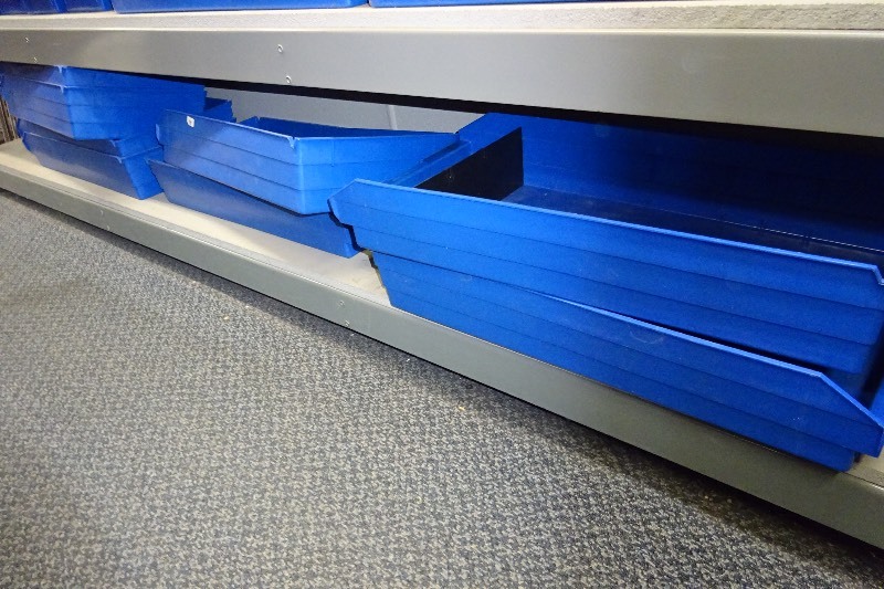 lot 148 image: Lot of plastic parts bins