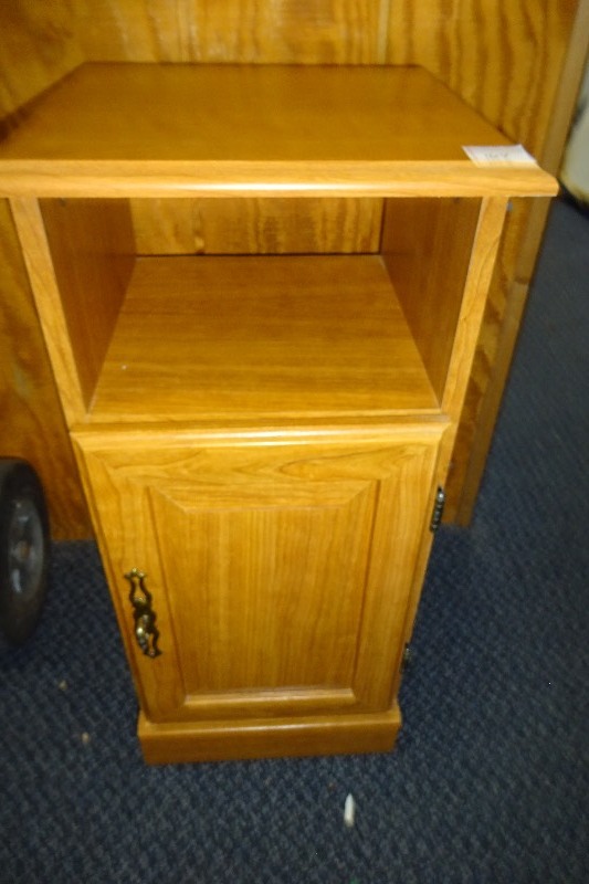 lot 164 image: Wooden cabinet