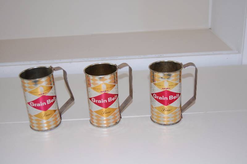 lot 1 image: Grain Belt Beer Can Holder