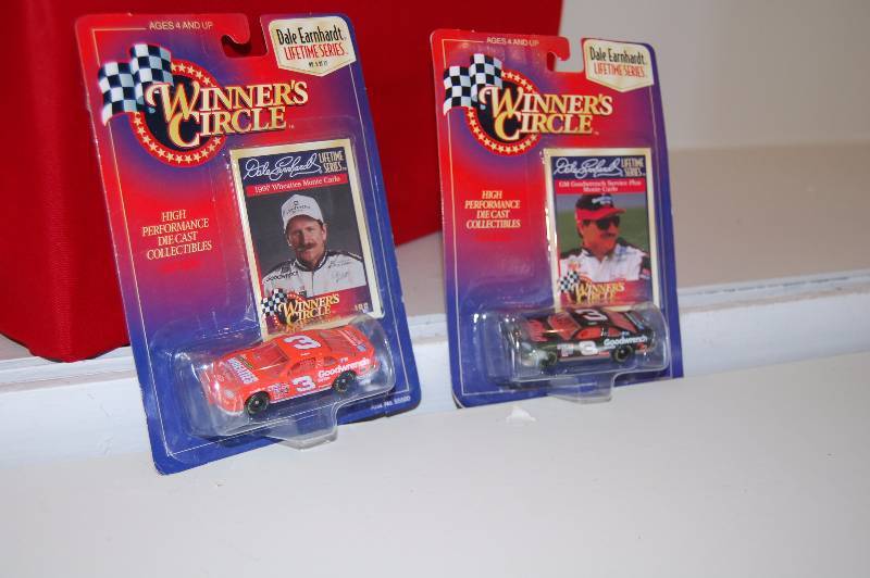 lot 22 image: Dale Earnhardt Collectable Cars