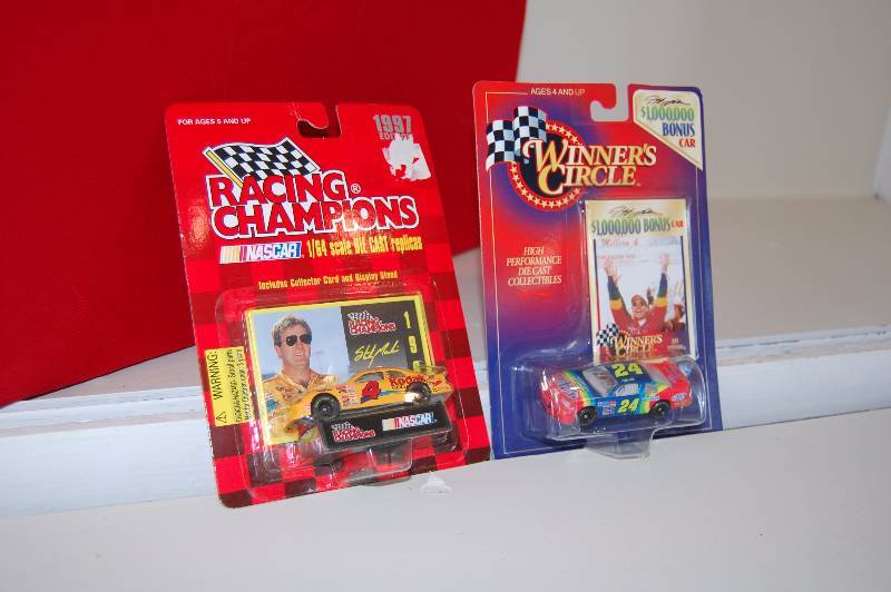 lot 23 image: NASCAR Collectable Cars