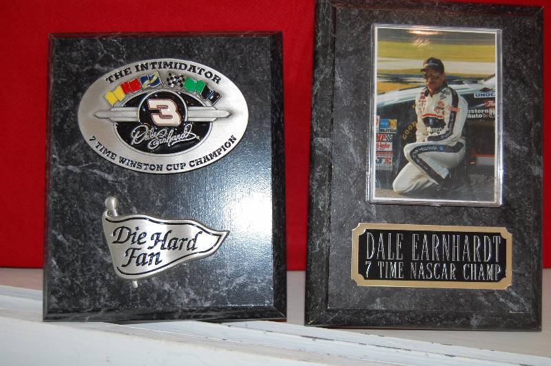 lot 34 image: Dale Earnhardt Collectable Plaques