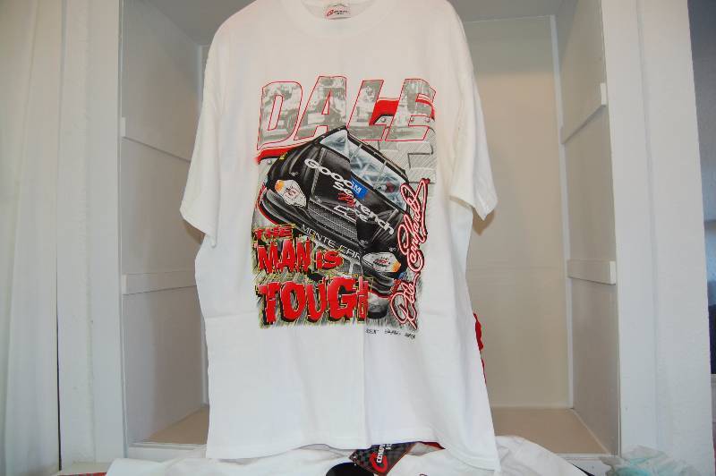 lot 42 image: Dale Earnhardt T-Shirts