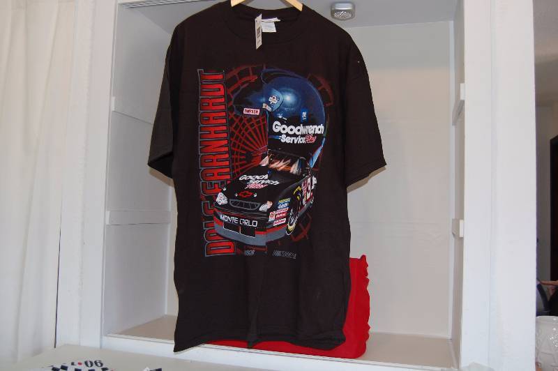 lot 43 image: Dale Earnhardt T-Shirts