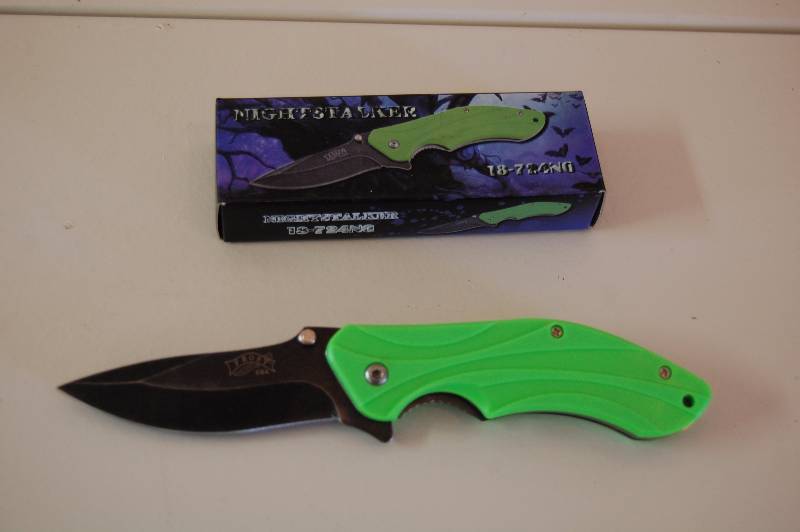 lot 81 image: Folding Knife