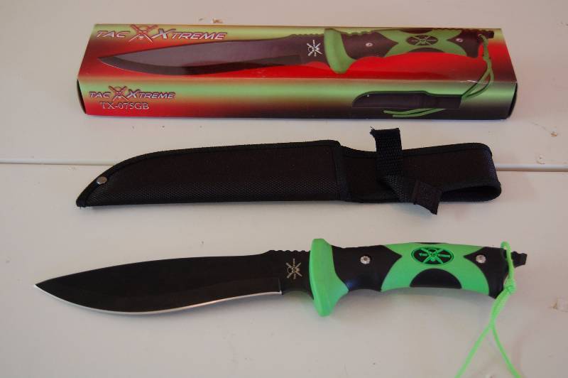 lot 99 image: Knife