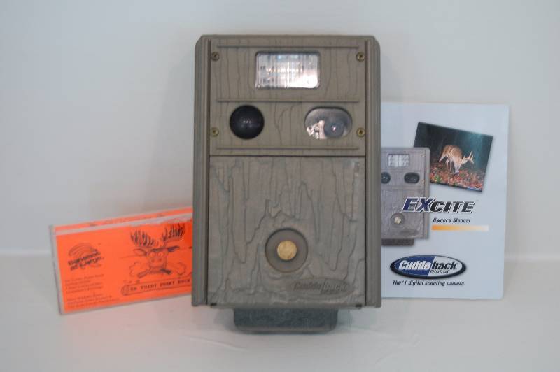 lot 106 image: Hunting Motion Camera