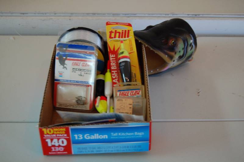 lot 125 image: Lot of Fishing Lures, Bobbers, and Hooks