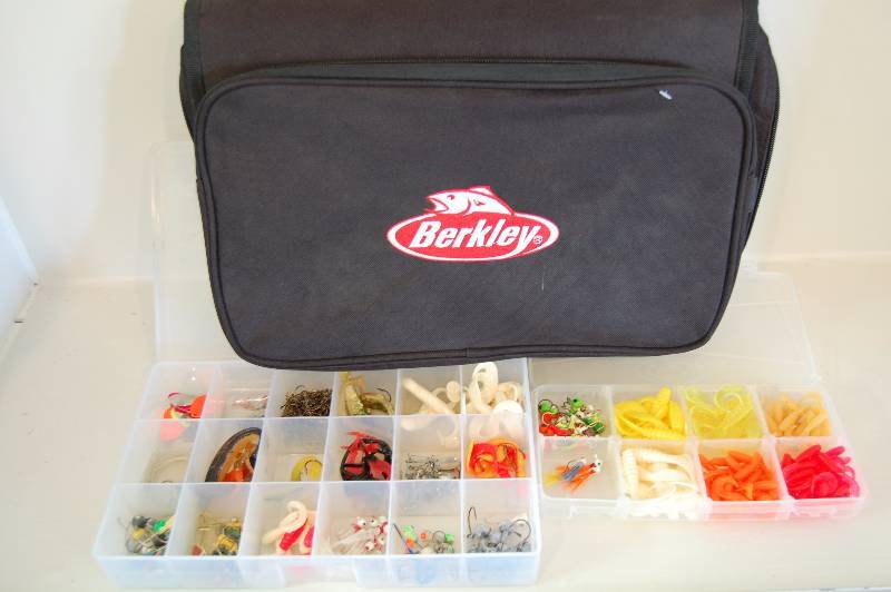 lot 128 image: Lot of Fishing Lures