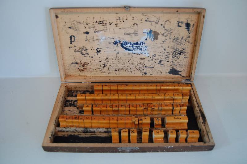 lot 145 image: Box of Vintage Rubber Stamps